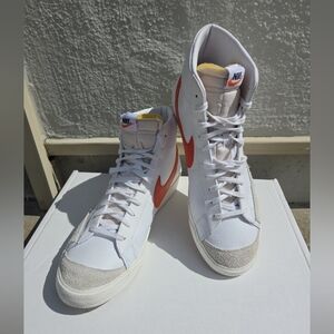Nike Men's White/Orange High-Top Sneakers